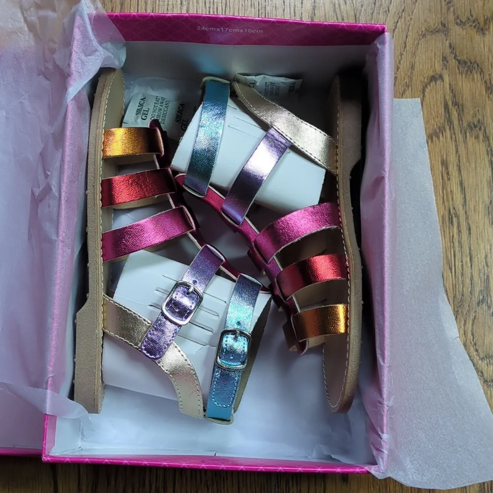 NIB Kelly & Katie Chloe Gladiator Rainbow Sandal Kids Size 1